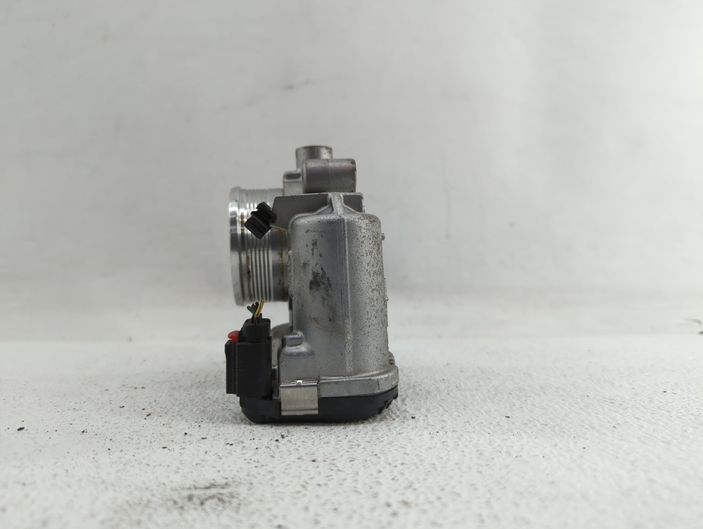 2014-2019 Ford Fusion Throttle Body P/N:DS7E-9F991-BB Fits Fits 2014 2015 2016 2017 2018 2019 OEM Used Auto Parts - Oemuseda