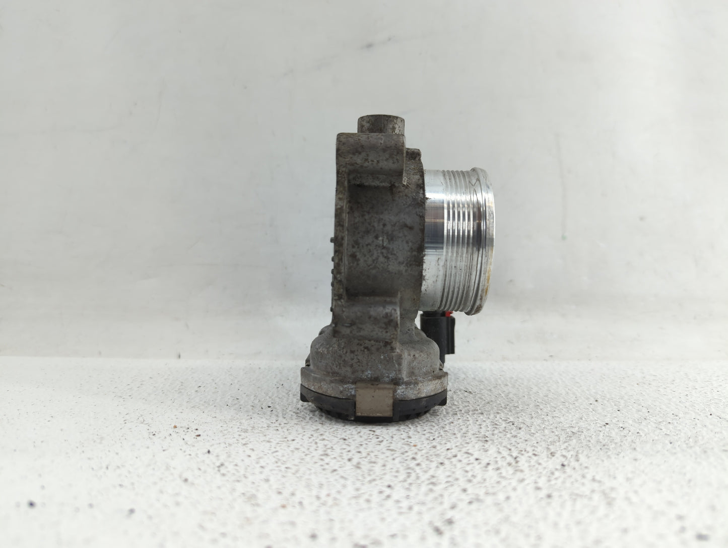 2014-2019 Ford Fusion Throttle Body P/N:DS7E-9F991-BB Fits Fits 2014 2015 2016 2017 2018 2019 OEM Used Auto Parts - Oemuseda