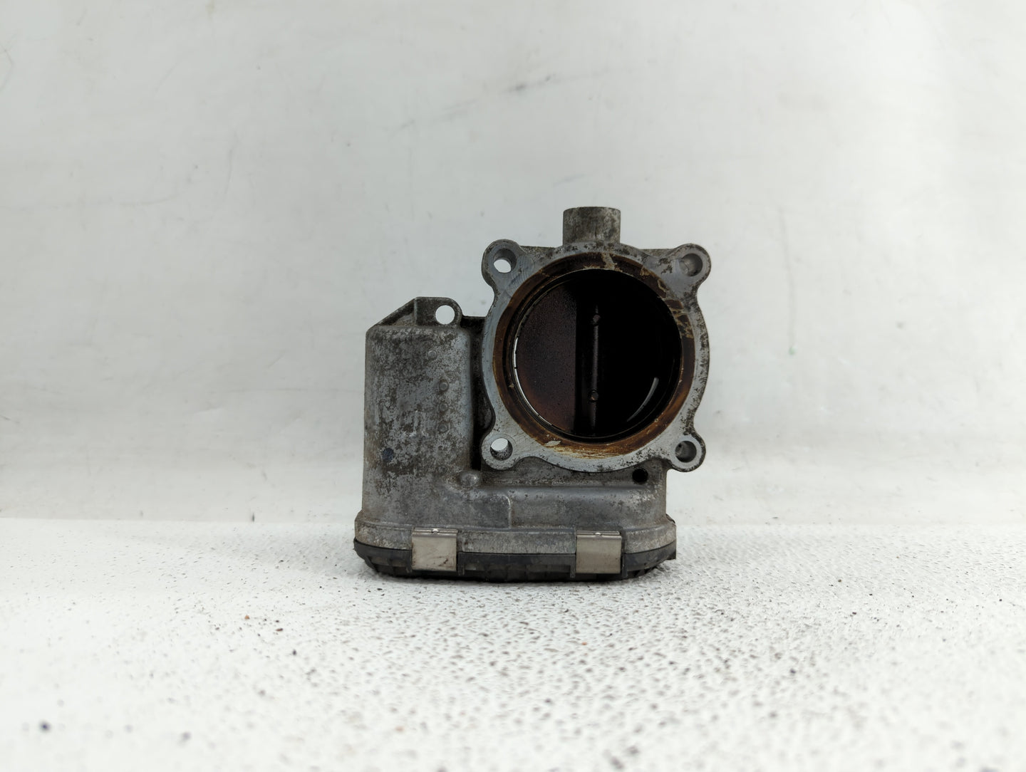 2014-2019 Ford Fusion Throttle Body P/N:DS7E-9F991-BB Fits Fits 2014 2015 2016 2017 2018 2019 OEM Used Auto Parts - Oemuseda