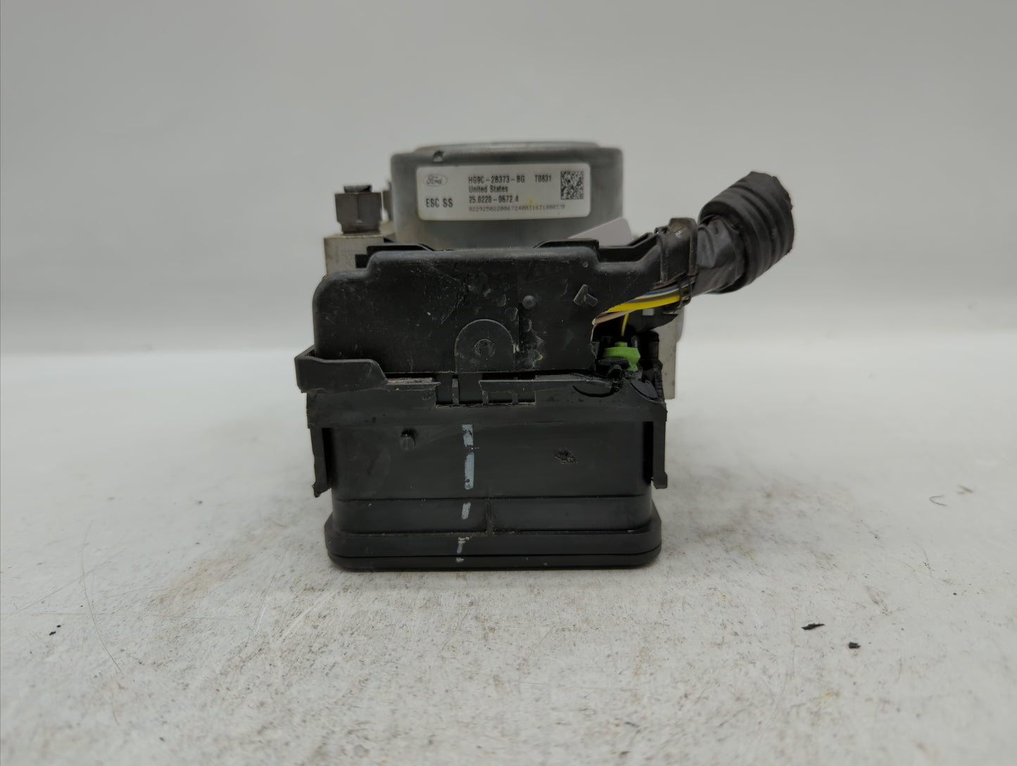 2017-2018 Ford Fusion ABS Pump Control Module Replacement P/N:HG9C-2B373-BG HG9C-2C219-LG, HG9C-2B373-BH Fits Fits 2017 2018