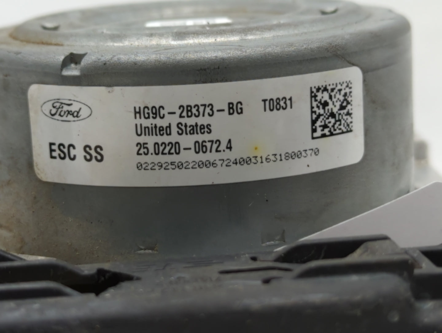 2017-2018 Ford Fusion ABS Pump Control Module Replacement P/N:HG9C-2B373-BG HG9C-2C219-LG, HG9C-2B373-BH Fits Fits 2017 2018