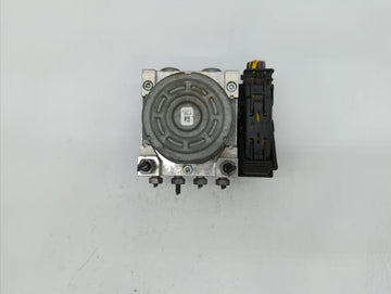 2017-2018 Ford Fusion ABS Pump Control Module Replacement P/N:HG9C-2B373-AH HG9C-2B373-CF, HG9C-2C219-MF Fits Fits 2017 2018 OEM Used Auto Parts