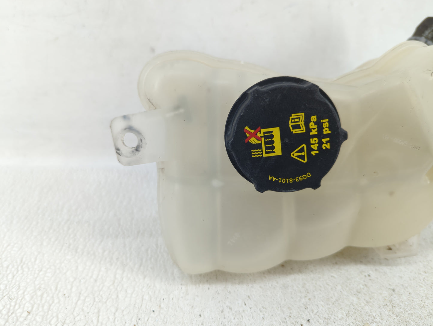 2017-2019 Ford Fusion Radiator Coolant Overflow Expansion Tank Bottle - Oemusedautoparts1.com