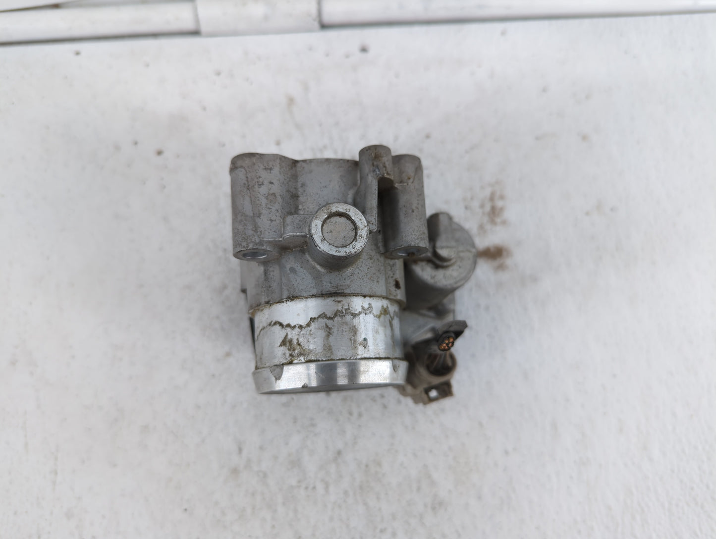 2014-2019 Ford Fusion Throttle Body P/N:50989011 DS7G-9F991-BB, DS7G-9E991-BB Fits Fits 2014 2015 2016 2017 2018 2019 OEM Us