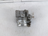 2014-2019 Ford Fusion Throttle Body P/N:50989011 DS7G-9F991-BB, DS7G-9E991-BB Fits Fits 2014 2015 2016 2017 2018 2019 OEM Us