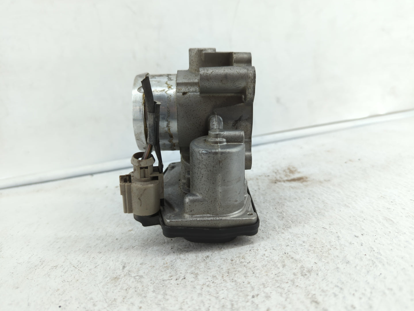 2014-2019 Ford Fusion Throttle Body P/N:50989011 DS7G-9F991-BB, DS7G-9E991-BB Fits Fits 2014 2015 2016 2017 2018 2019 OEM Us