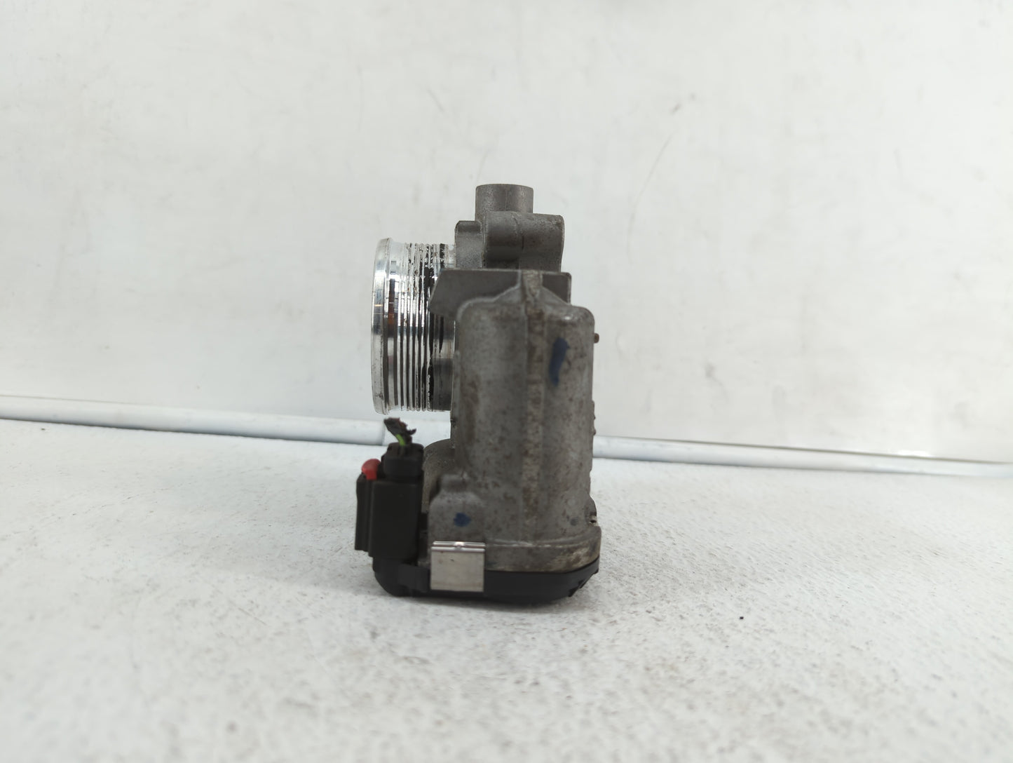 2014-2019 Ford Fusion Throttle Body P/N:0 280 750 566 DS7E-9F991-BB Fits Fits 2014 2015 2016 2017 2018 2019 OEM Used Auto Pa