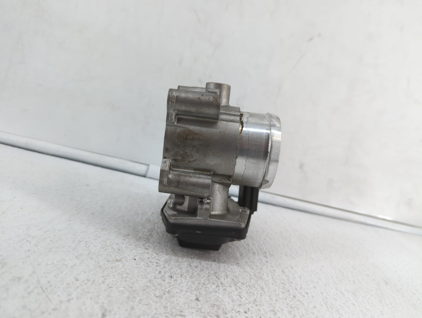 2014-2019 Ford Fusion Throttle Body P/N:50989011 DS7G-9F991-BB, DS7G-9E991-BB Fits Fits 2014 2015 2016 2017 2018 2019 OEM Us