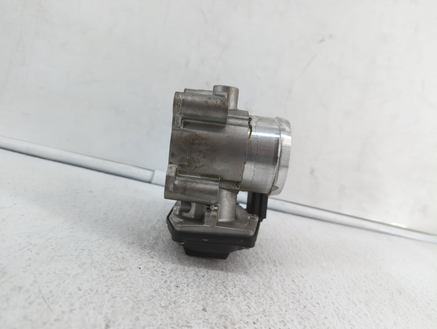 2014-2019 Ford Fusion Throttle Body P/N:50989011 DS7G-9F991-BB, DS7G-9E991-BB Fits Fits 2014 2015 2016 2017 2018 2019 OEM Us