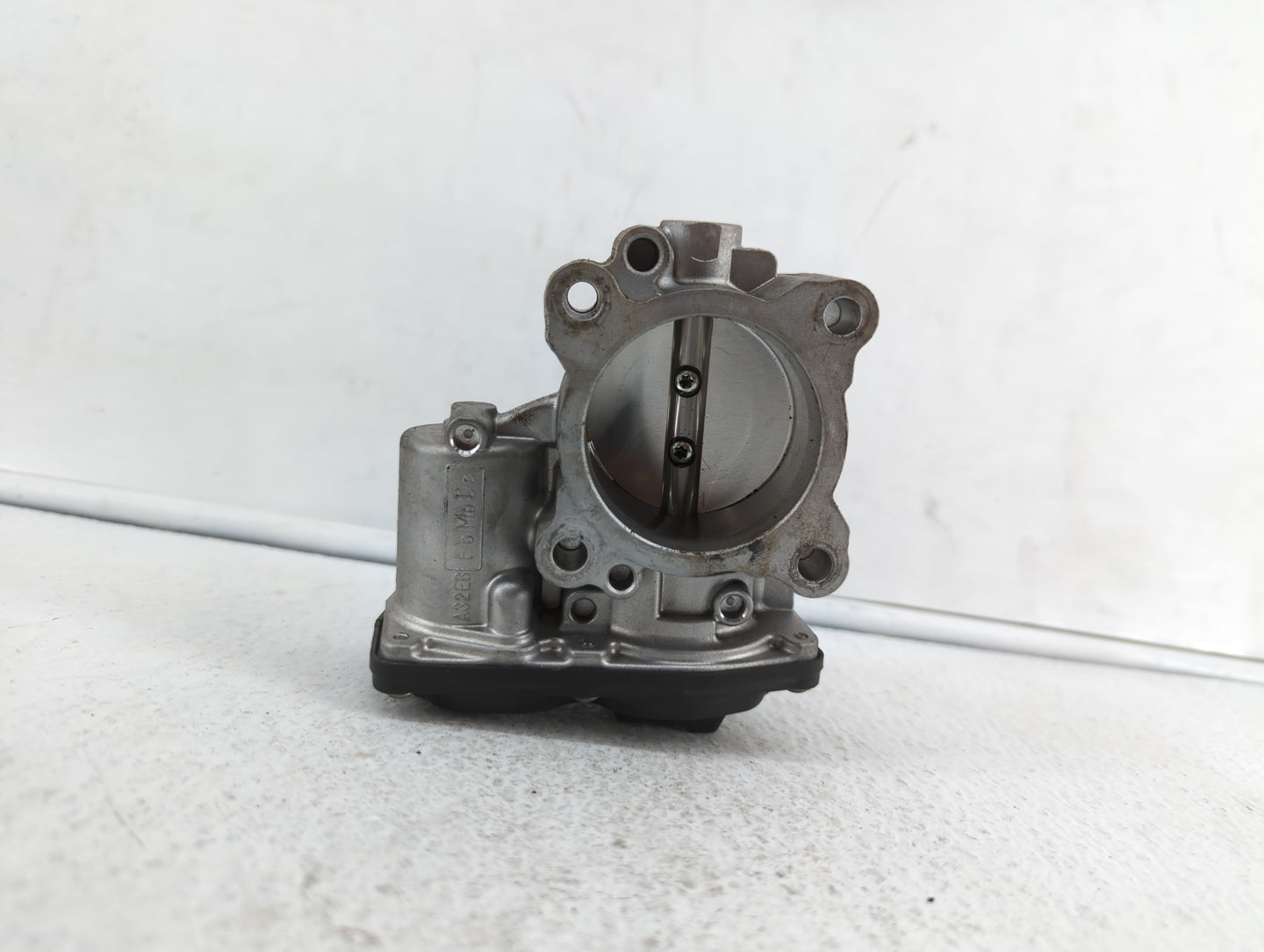 2014-2019 Ford Fusion Throttle Body P/N:50989011 DS7G-9F991-BB, DS7G-9E991-BB Fits Fits 2014 2015 2016 2017 2018 2019 OEM Us