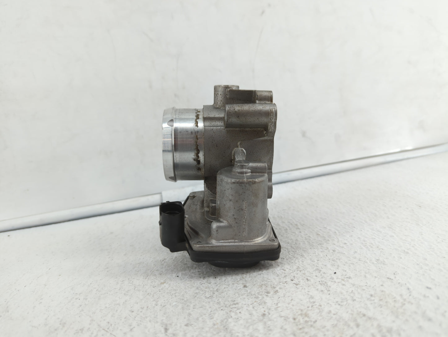 2014-2019 Ford Fusion Throttle Body P/N:50989011 DS7G-9F991-BB, DS7G-9E991-BB Fits Fits 2014 2015 2016 2017 2018 2019 OEM Us