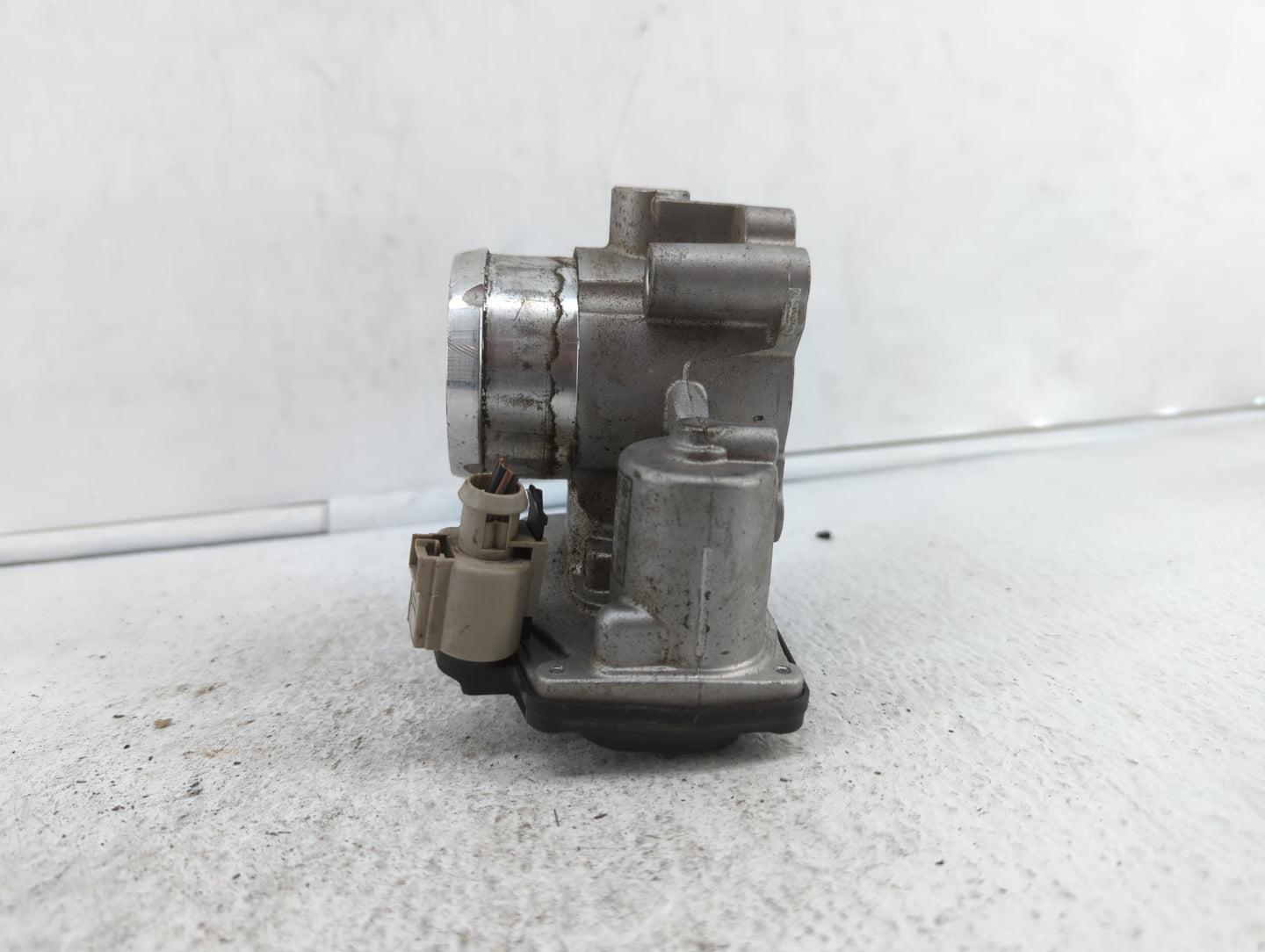 2014-2019 Ford Fusion Throttle Body P/N:50989011 DS7G-9F991-BB, DS7G-9E991-BB Fits Fits 2014 2015 2016 2017 2018 2019 OEM Us