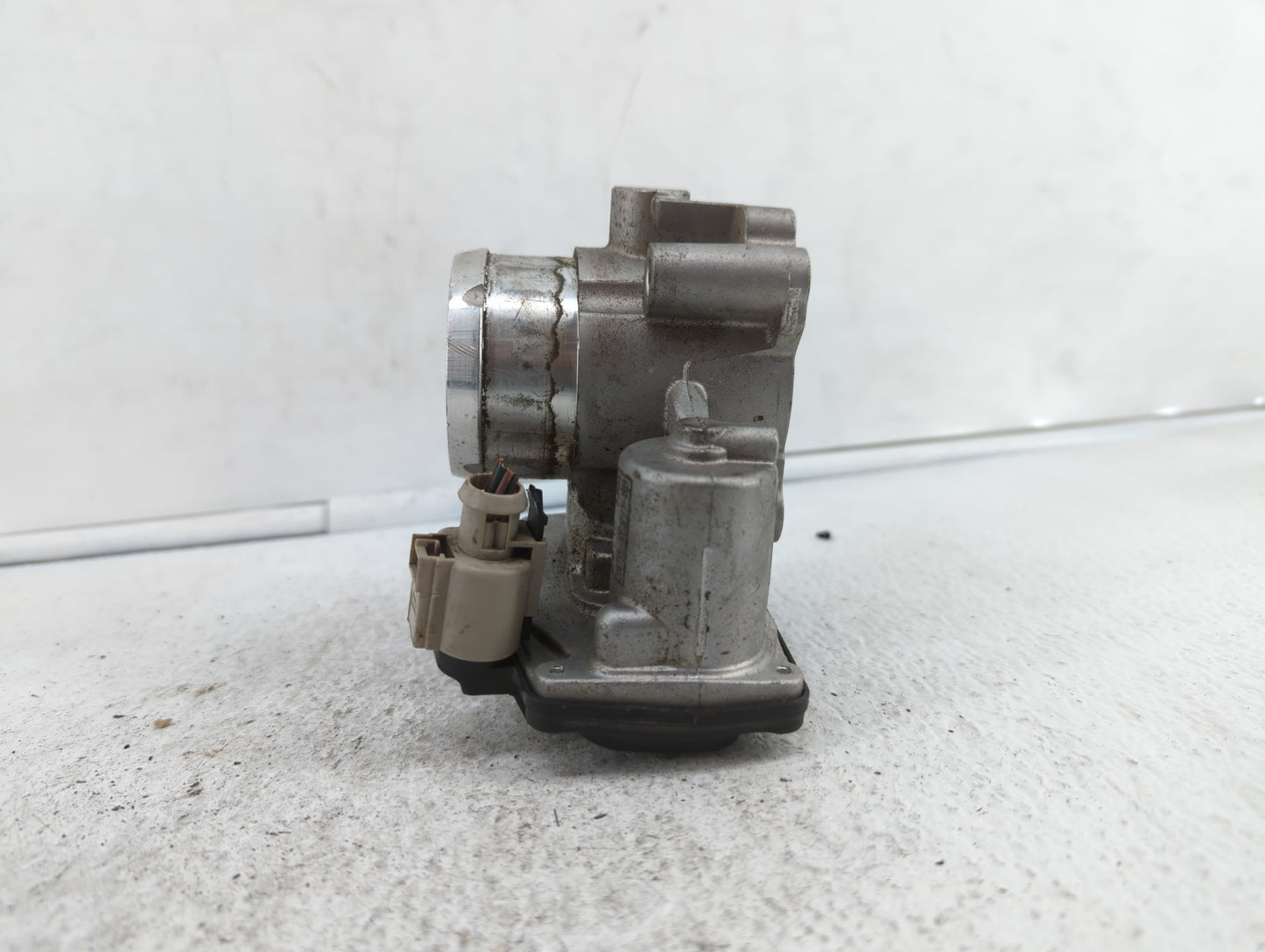 2014-2019 Ford Fusion Throttle Body P/N:50989011 DS7G-9F991-BB, DS7G-9E991-BB Fits Fits 2014 2015 2016 2017 2018 2019 OEM Us