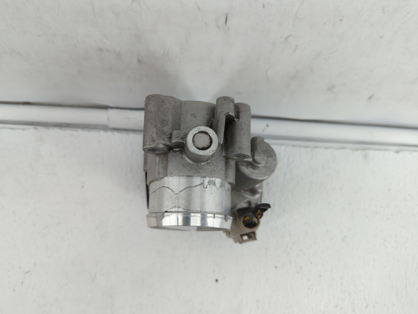 2014-2019 Ford Fusion Throttle Body P/N:50989011 DS7G-9F991-BB, DS7G-9E991-BB Fits Fits 2014 2015 2016 2017 2018 2019 OEM Us
