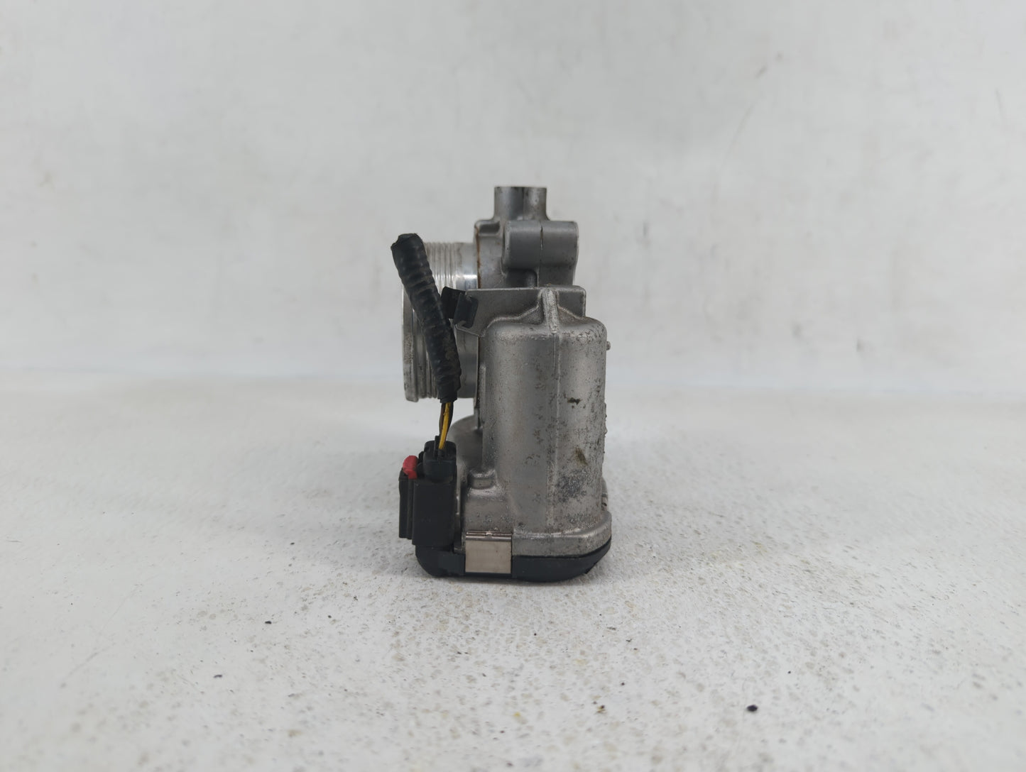 2014-2019 Ford Fusion Throttle Body P/N:0 280 750 566 DS7E-9F991-BB Fits Fits 2014 2015 2016 2017 2018 2019 OEM Used Auto Pa