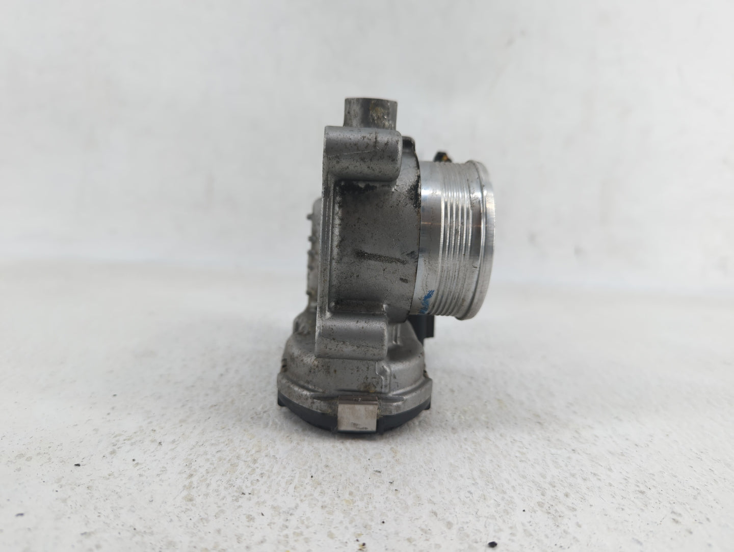 2014-2019 Ford Fusion Throttle Body P/N:0 280 750 566 DS7E-9F991-BB Fits Fits 2014 2015 2016 2017 2018 2019 OEM Used Auto Pa