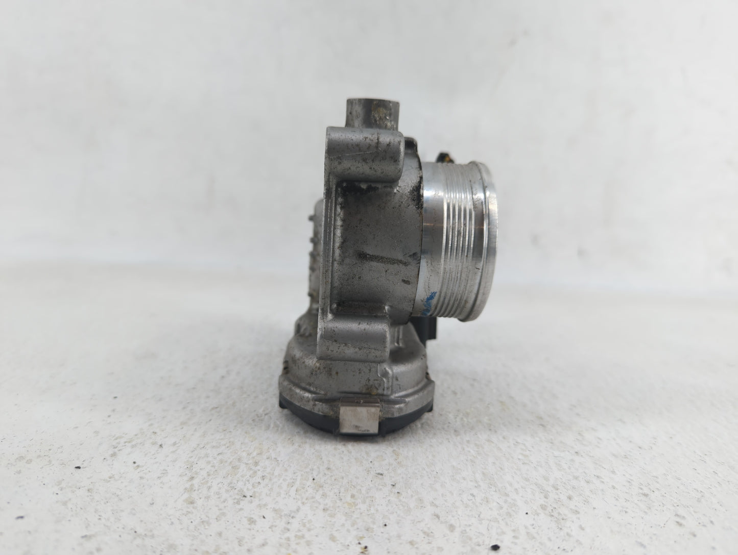 2014-2019 Ford Fusion Throttle Body P/N:0 280 750 566 DS7E-9F991-BB Fits Fits 2014 2015 2016 2017 2018 2019 OEM Used Auto Pa