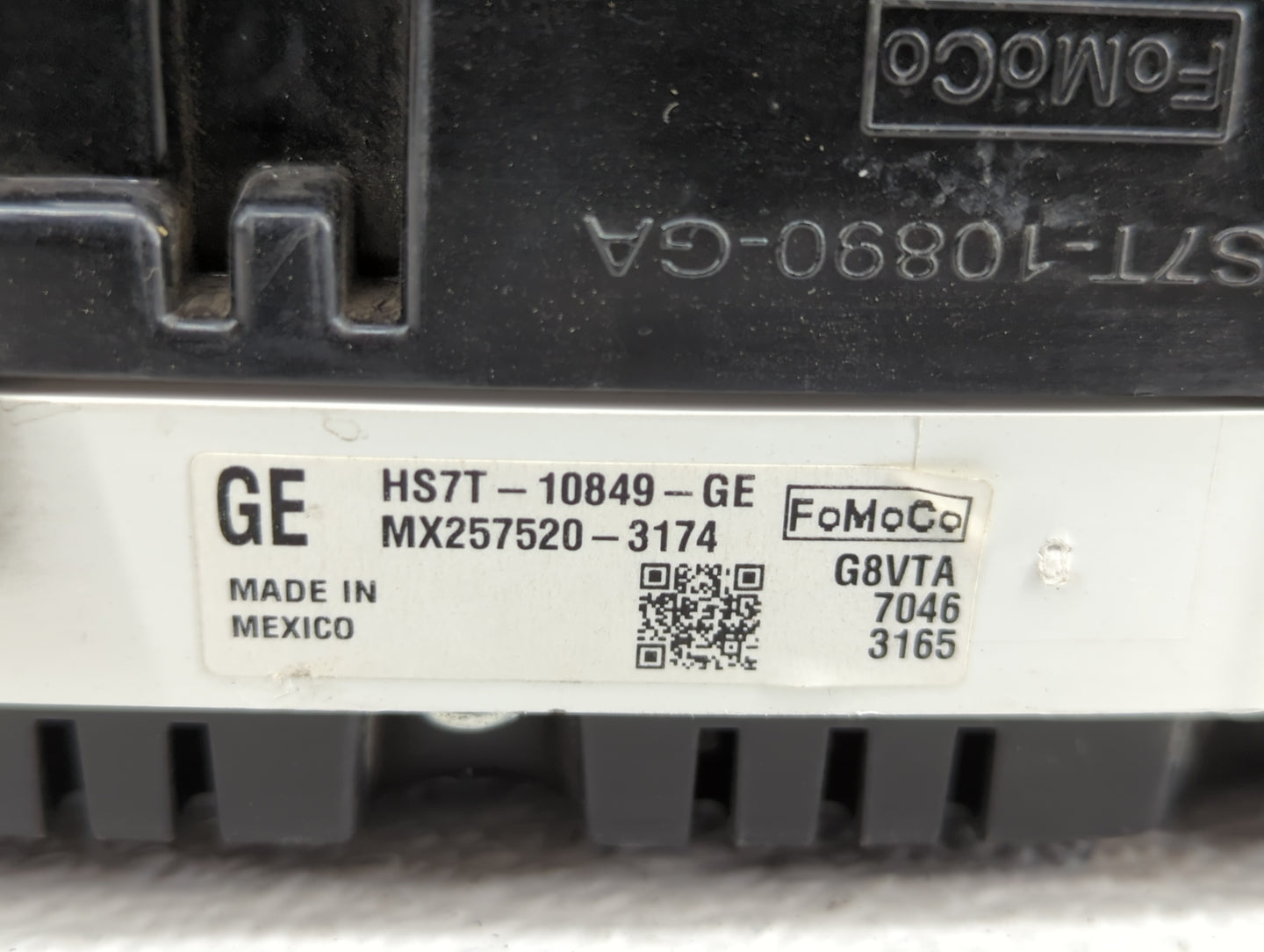 2017 Ford Fusion Instrument Cluster Speedometer Gauges P/N:HS7T-10849-GF HS7T-10849-GE Miles: Fits OEM Used Auto Parts - Oem
