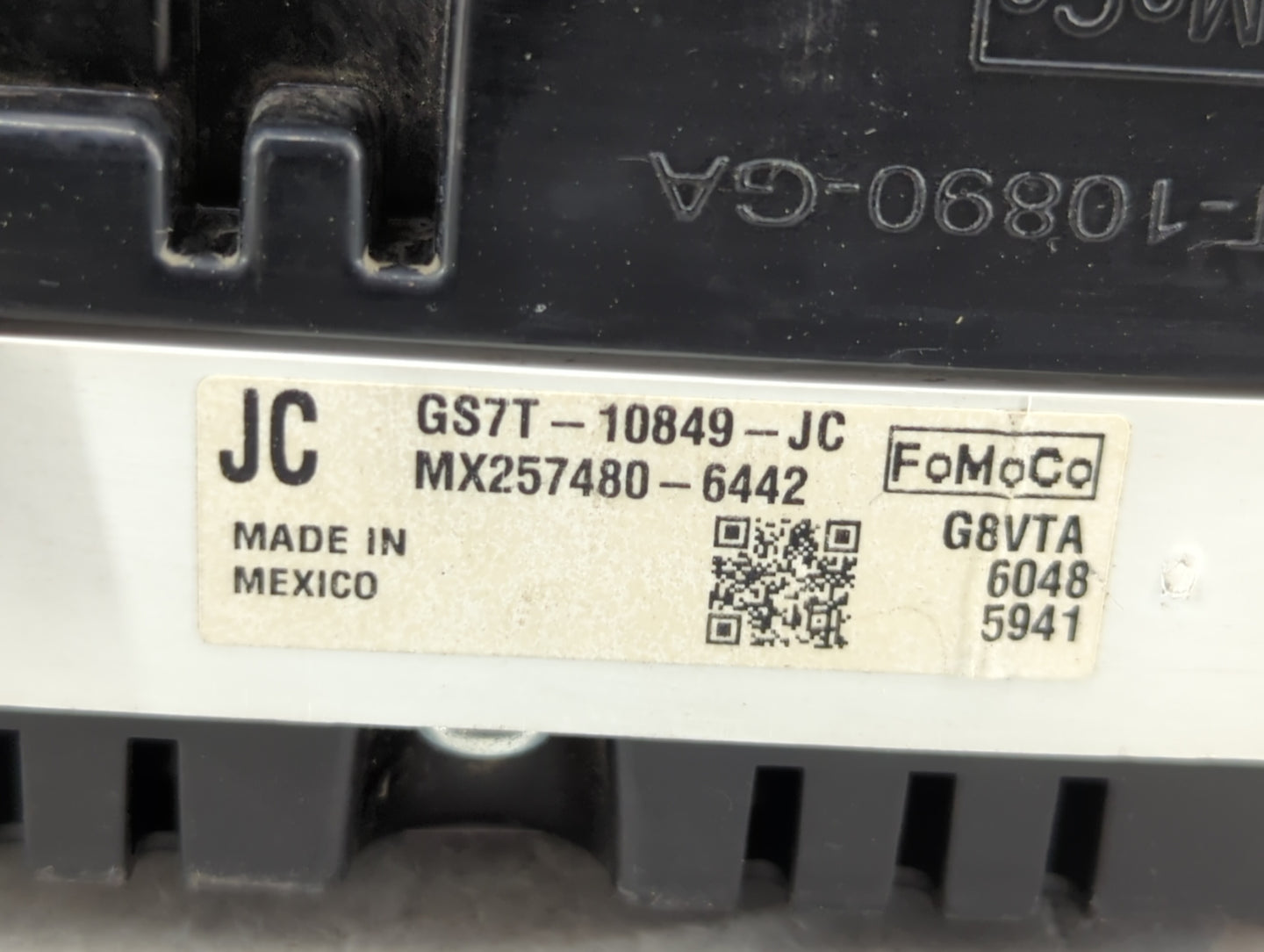 2016 Ford Fusion Instrument Cluster Speedometer Gauges P/N:HS7T-10849-JF GS7T-10849-JA, GS7T-10849-JC, GS7T-10849-JB Fits OE