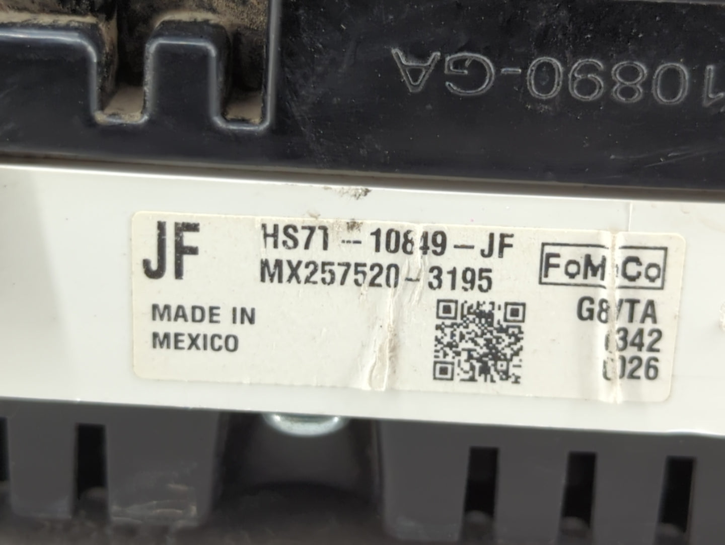 2016 Ford Fusion Instrument Cluster Speedometer Gauges P/N:HS7T-10849-JF GS7T-10849-JA, GS7T-10849-JC, GS7T-10849-JB Fits OE