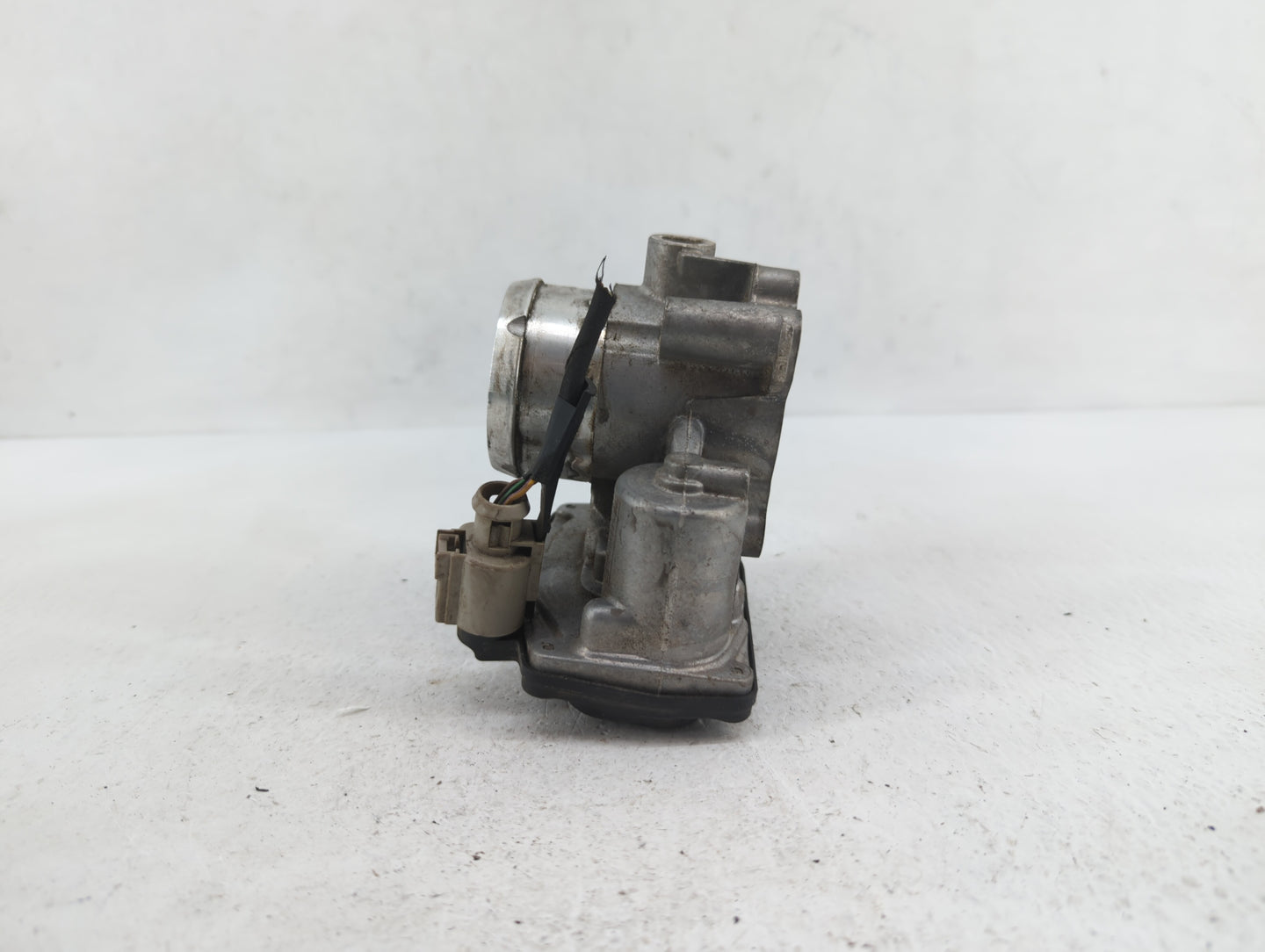 2014-2019 Ford Fusion Throttle Body P/N:50989011 DS7G-9F991-BB, DS7G-9E991-BB Fits Fits 2014 2015 2016 2017 2018 2019 OEM Us