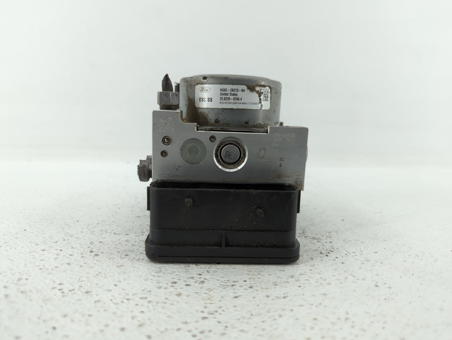 2017-2018 Ford Fusion ABS Pump Control Module Replacement P/N:HG9C-2B373-BG HG9C-2C219-LG, HG9C-2B373-BH Fits Fits 2017 2018