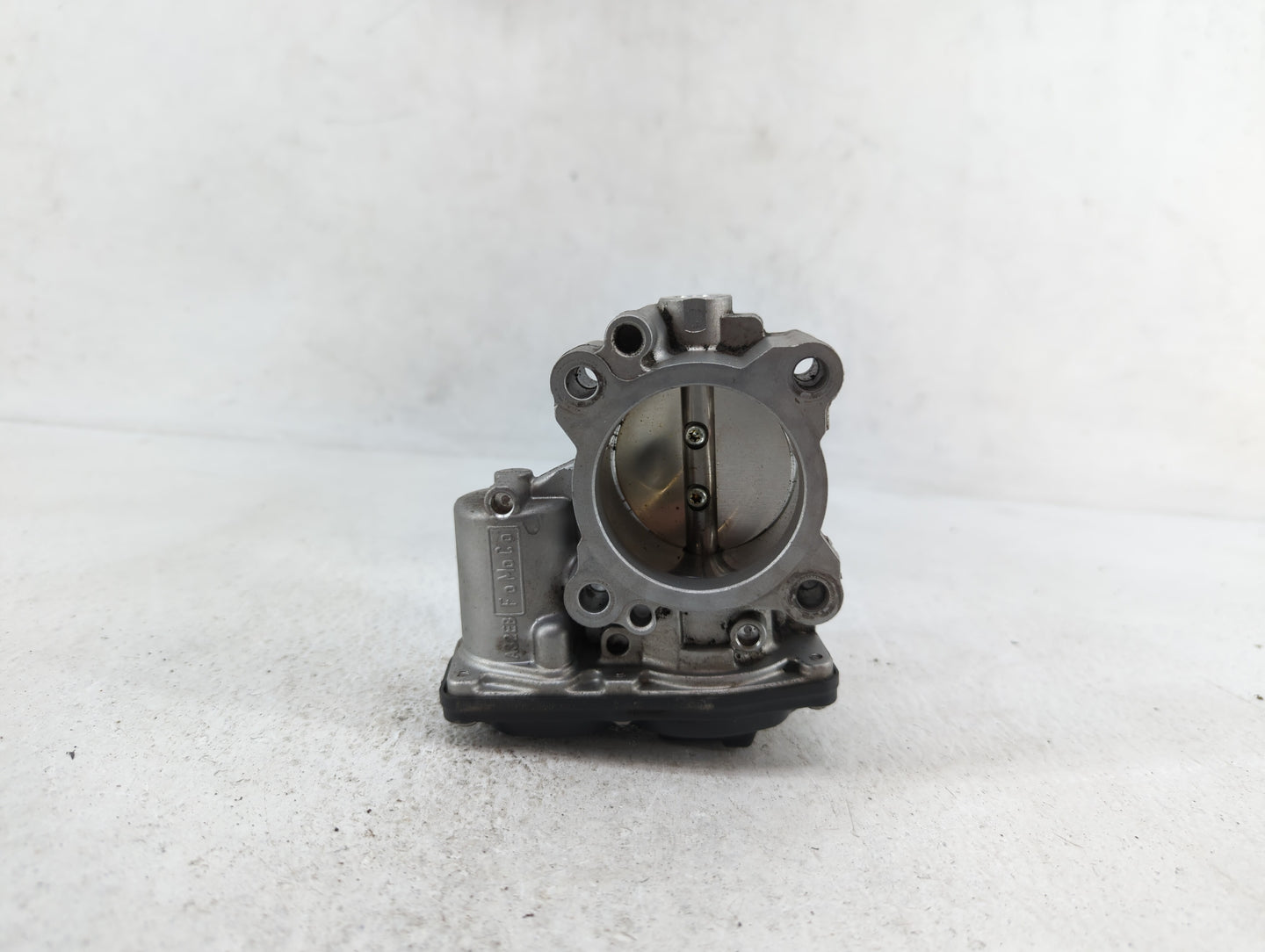 2014-2019 Ford Fusion Throttle Body P/N:DS7G-9F991-BB DS7G-9F991-CA Fits Fits 2014 2015 2016 2017 2018 2019 OEM Used Auto Pa