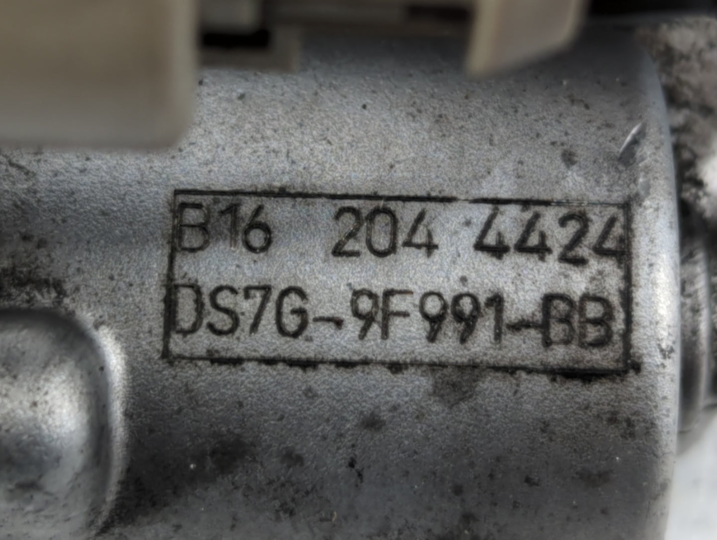 2014-2020 Ford Fusion Throttle Body P/N:DS7G-9F991-BB DS7G-9F991-CA Fits Fits 2014 2015 2016 2017 2018 2019 2020 OEM Used Au