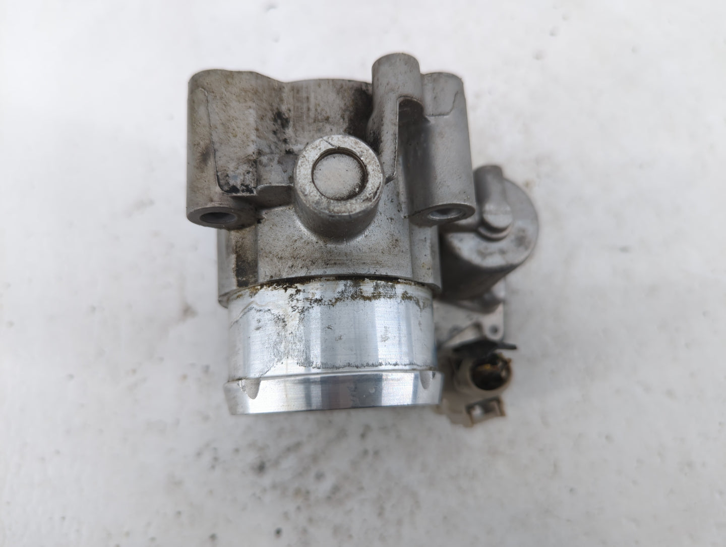 2014-2020 Ford Fusion Throttle Body P/N:DS7G-9F991-BB DS7G-9F991-CA Fits Fits 2014 2015 2016 2017 2018 2019 2020 OEM Used Au