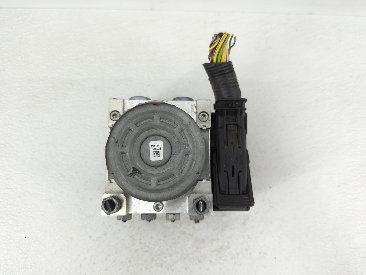 2017-2018 Ford Fusion ABS Pump Control Module Replacement P/N:HG9C-2B373-CG HG9C-2B373-CH, HG9C-2B373-AH Fits Fits 2017 2018