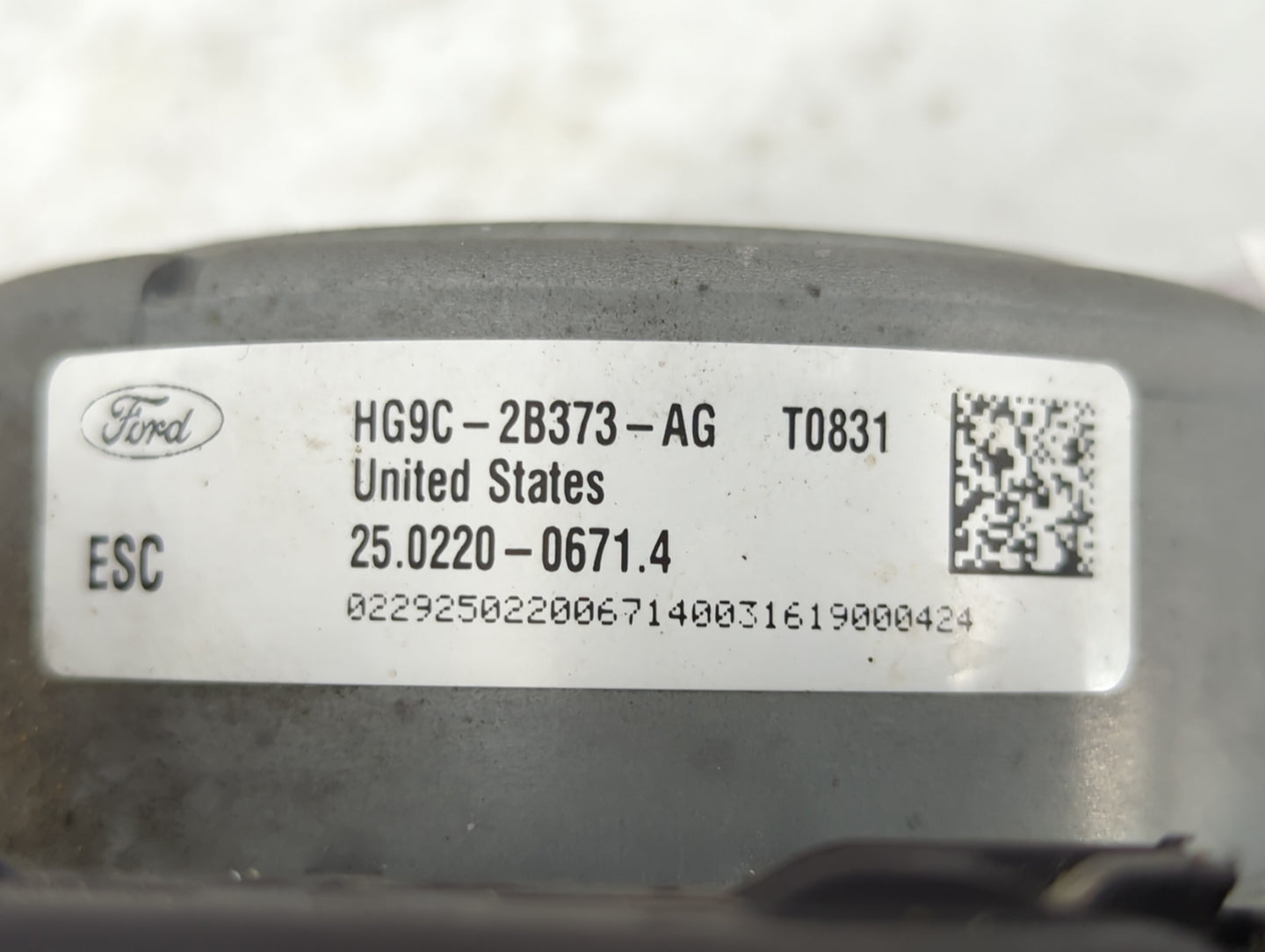2017-2018 Ford Fusion ABS Pump Control Module Replacement P/N:HG9C-2B373-CG HG9C-2B373-CH, HG9C-2B373-AH Fits Fits 2017 2018