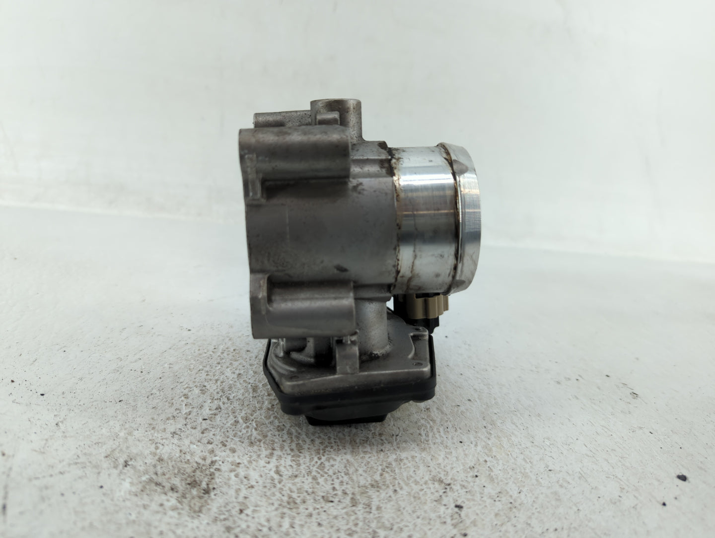 2014-2020 Ford Fusion Throttle Body P/N:DS7G-9F991-BB DS7G-9F991-CA Fits Fits 2014 2015 2016 2017 2018 2019 2020 OEM Used Au