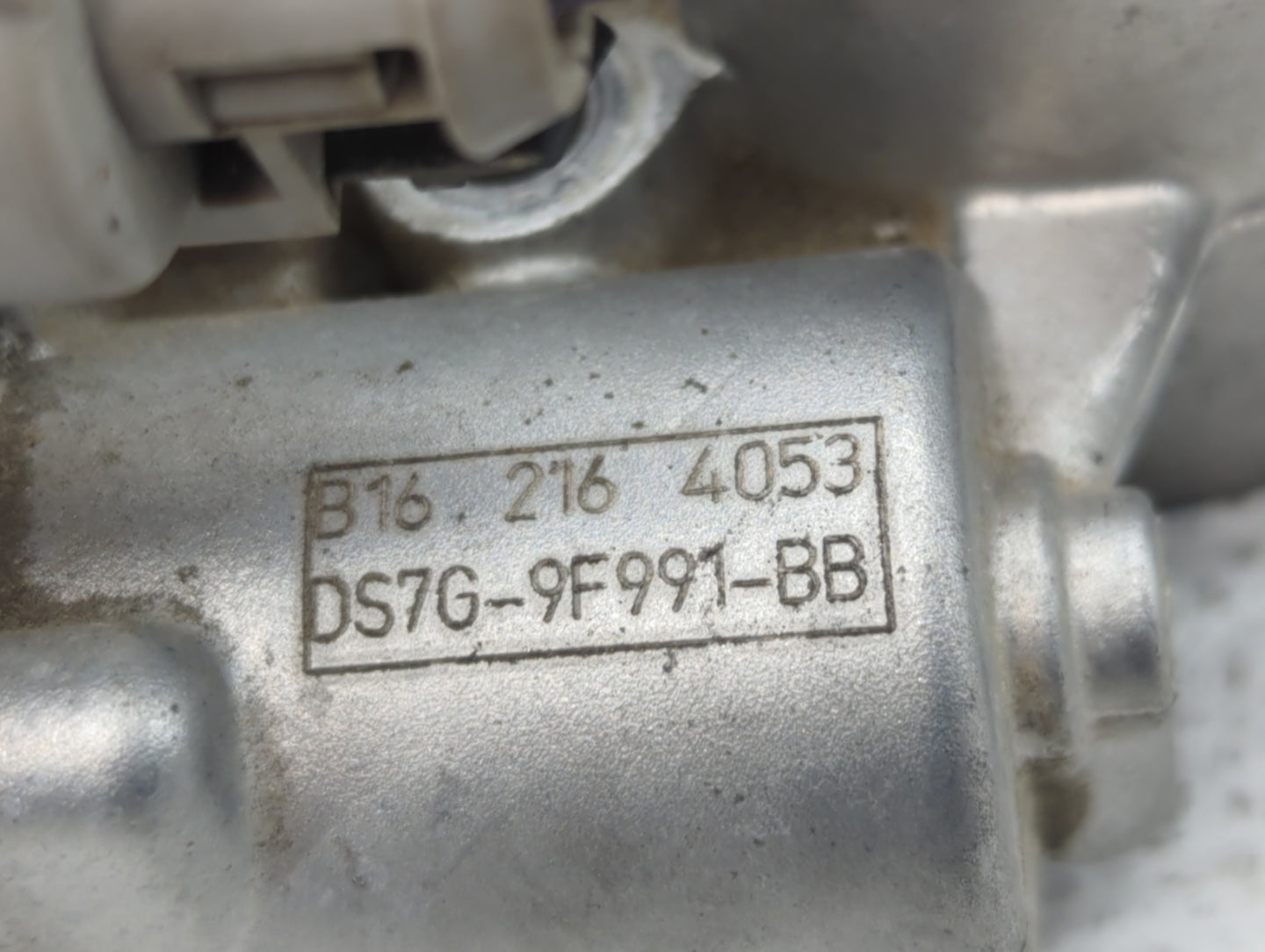 2014-2020 Ford Fusion Throttle Body P/N:DS7G-9F991-BB DS7G-9F991-CA Fits Fits 2014 2015 2016 2017 2018 2019 2020 OEM Used Au