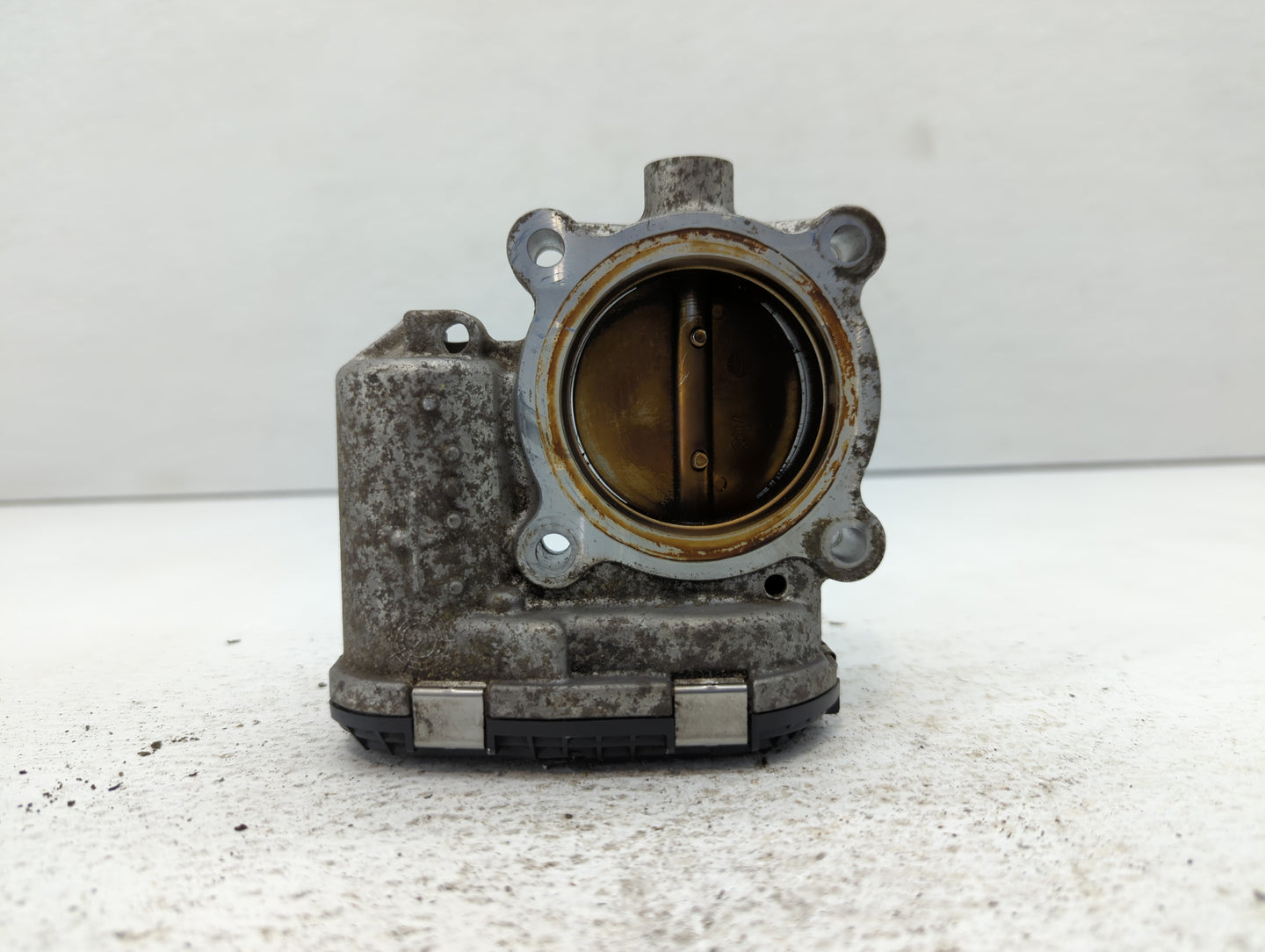2014-2020 Ford Fusion Throttle Body P/N:DS7E-9F991-BB Fits Fits 2014 2015 2016 2017 2018 2019 2020 2021 2022 OEM Used Auto P