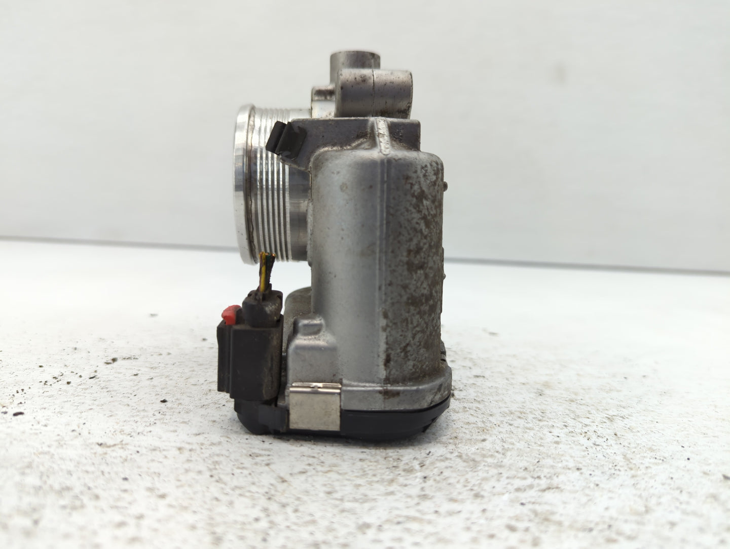 2014-2020 Ford Fusion Throttle Body P/N:DS7E-9F991-BB Fits Fits 2014 2015 2016 2017 2018 2019 2020 2021 2022 OEM Used Auto P
