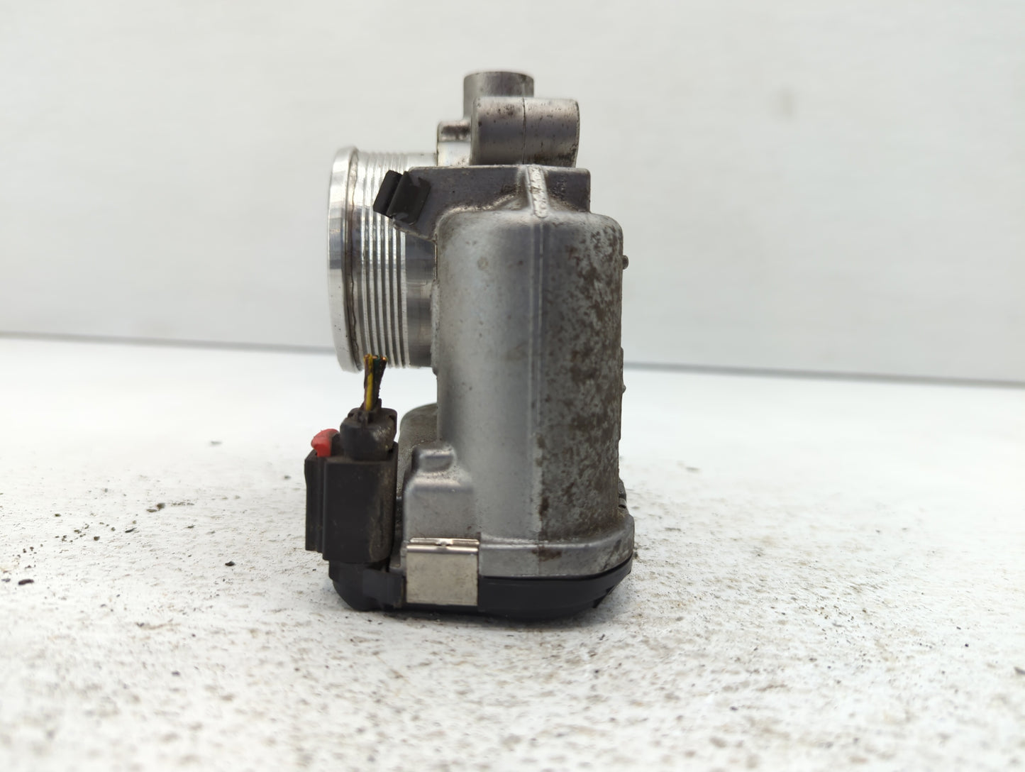 2014-2020 Ford Fusion Throttle Body P/N:DS7E-9F991-BB Fits Fits 2014 2015 2016 2017 2018 2019 2020 2021 2022 OEM Used Auto P