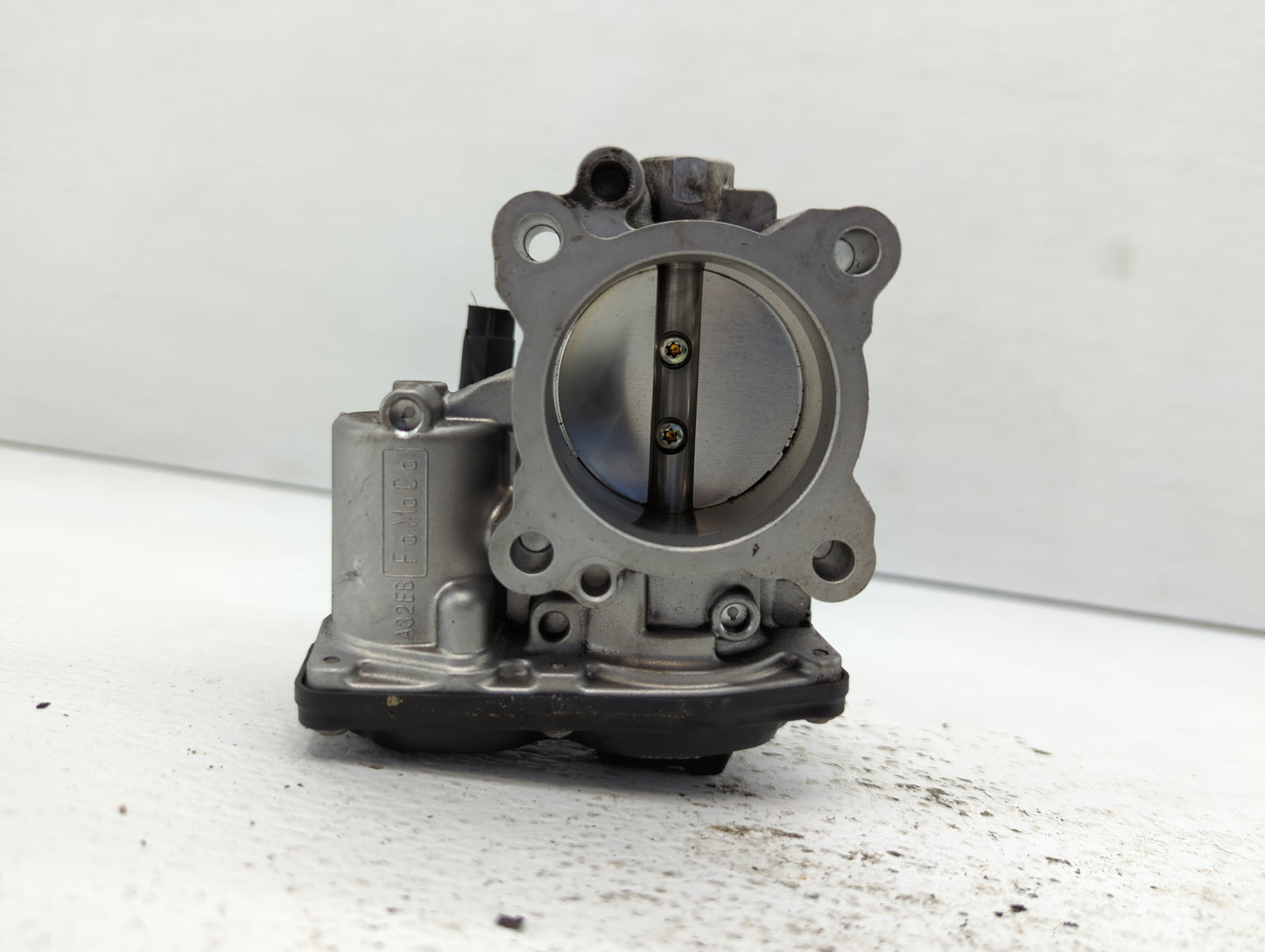 2014-2020 Ford Fusion Throttle Body P/N:DS7G-9F991-BR Fits Fits 2014 2015 2016 2017 2018 2019 2020 OEM Used Auto Parts - Oem
