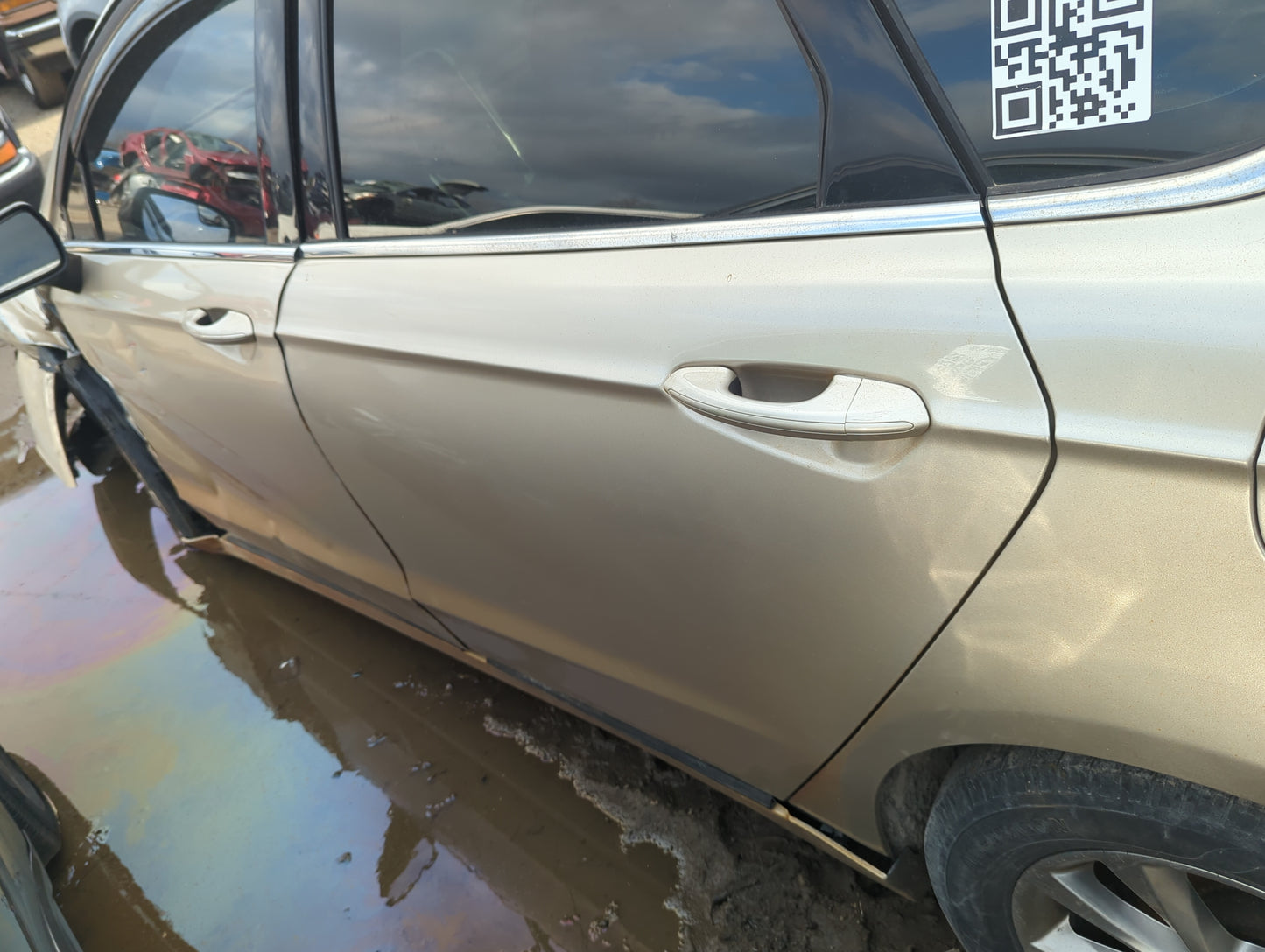 2017-2020 Ford Fusion Driver Rear Door Oem 5002495 - Oemusedautoparts1.com