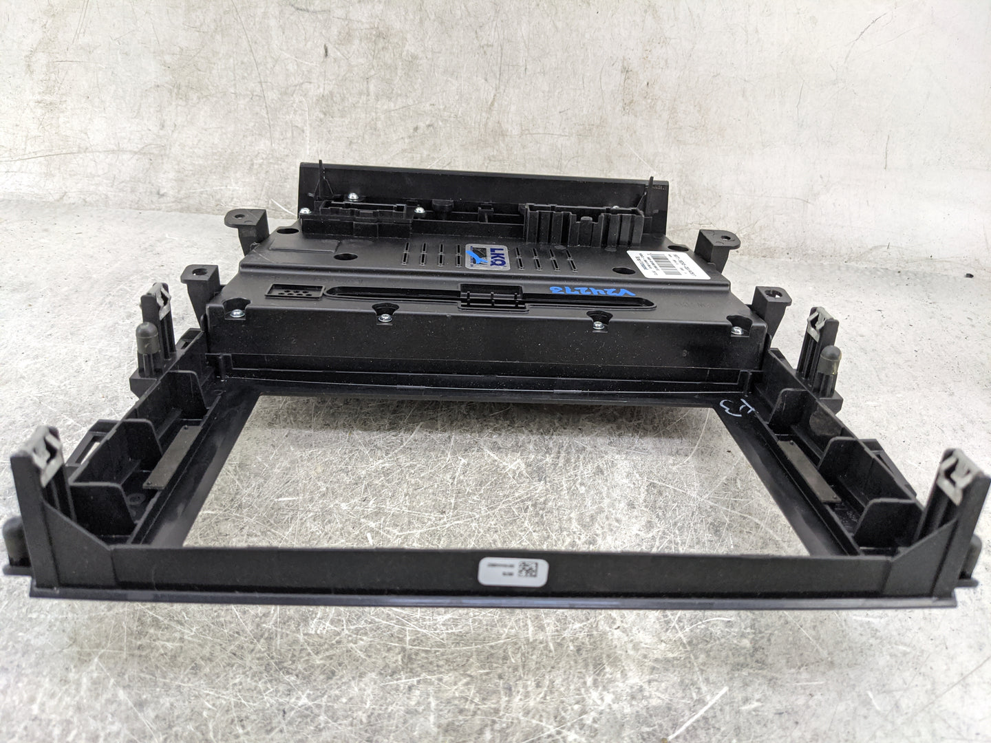 2017-2020 Ford Fusion Radio Control Panel 5030920 - Oemusedautoparts1.com