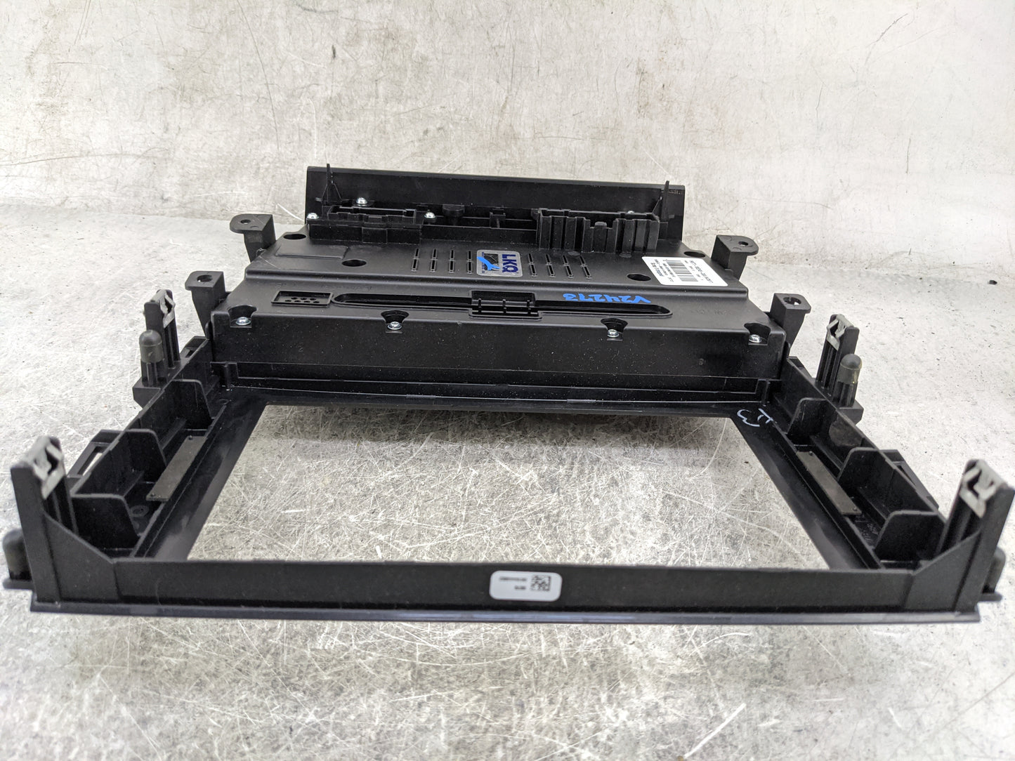 2017-2020 Ford Fusion Radio Control Panel 5030920 - Oemusedautoparts1.com