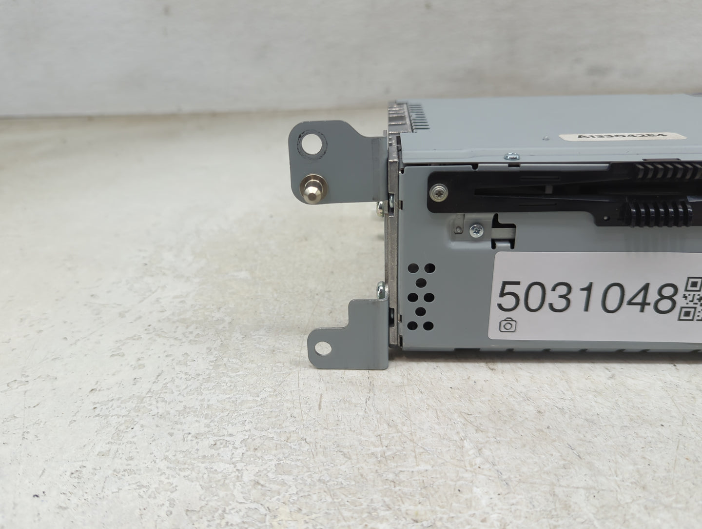 2017-2020 Ford Fusion Radio AM FM Cd Player Receiver Replacement P/N:HS7T-19C107-ZD Fits Fits 2017 2018 2019 2020 OEM Used A