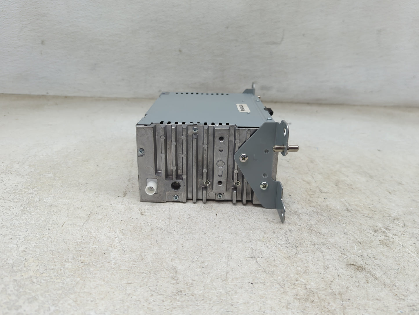 2017-2020 Ford Fusion Radio AM FM Cd Player Receiver Replacement P/N:HS7T-19C107-ZD Fits Fits 2017 2018 2019 2020 OEM Used A