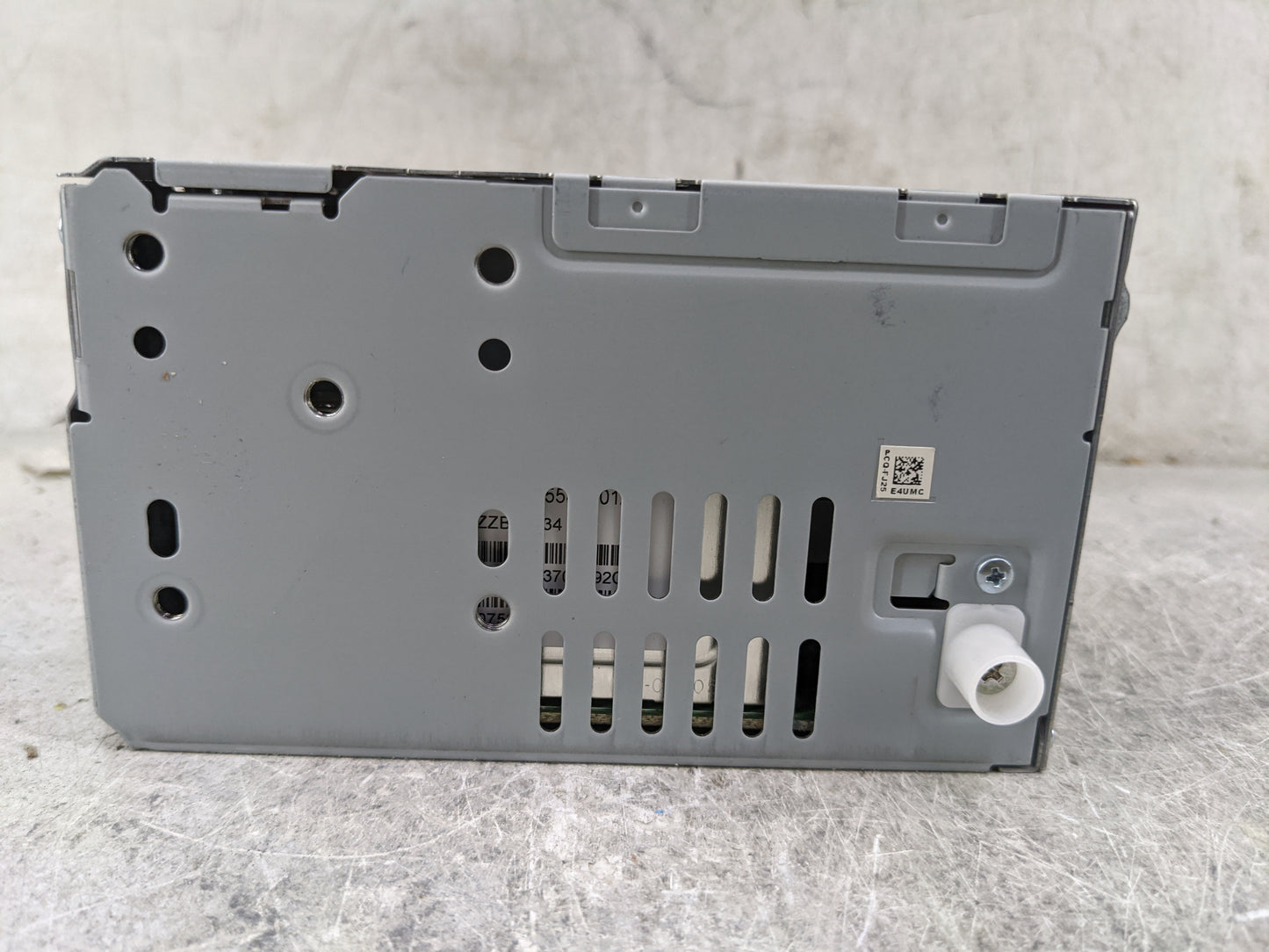 2017 Ford Fusion Radio AM FM Cd Player Receiver Replacement P/N:HS7T-19C107-ZC CQ-FJ25E4UMC Fits OEM Used Auto Parts - Oemus