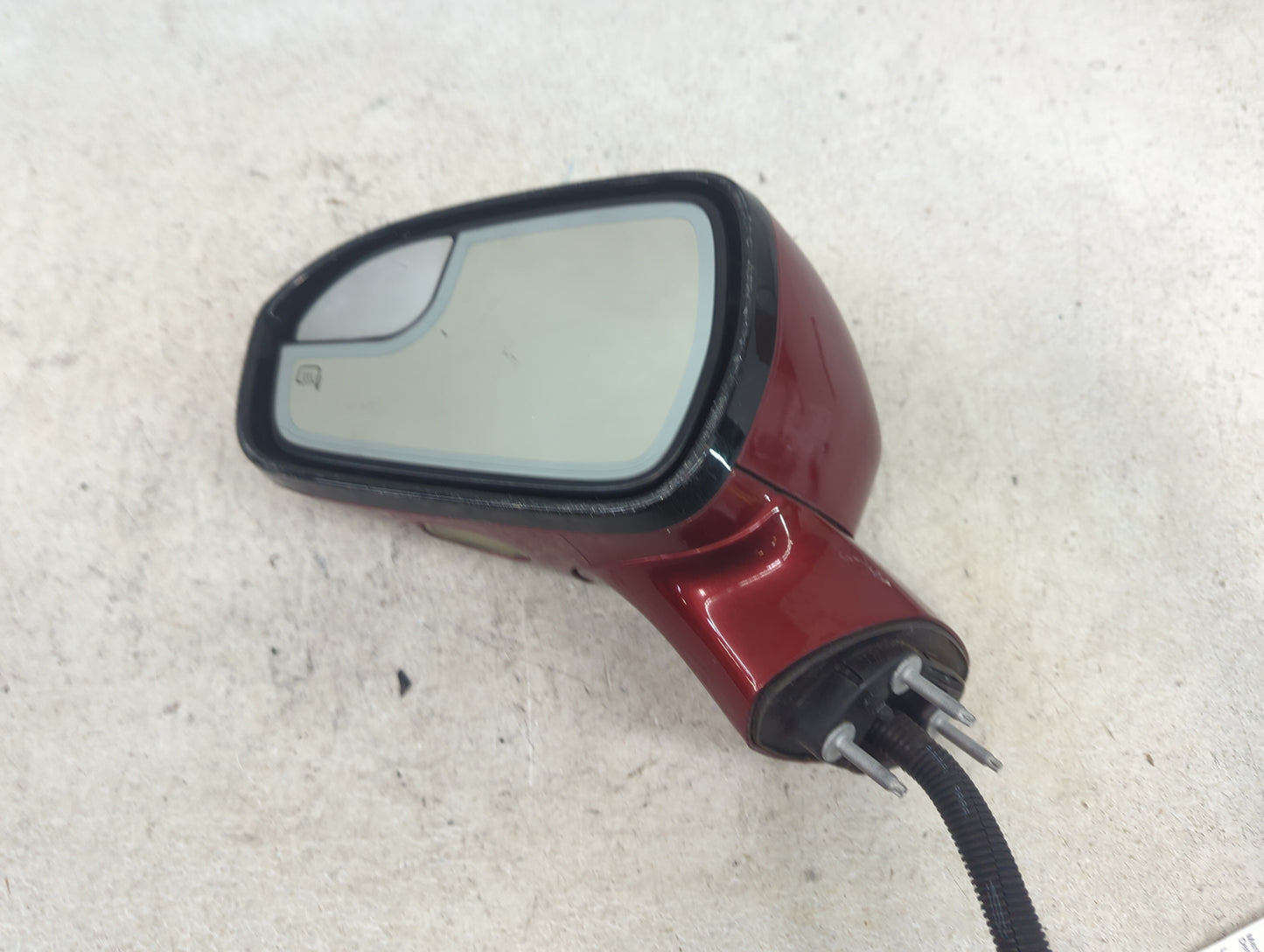 2015-2017 Ford Fusion Driver Side View Mirror - Left Door Mirror OEM Used - Oemusedautoparts1.com