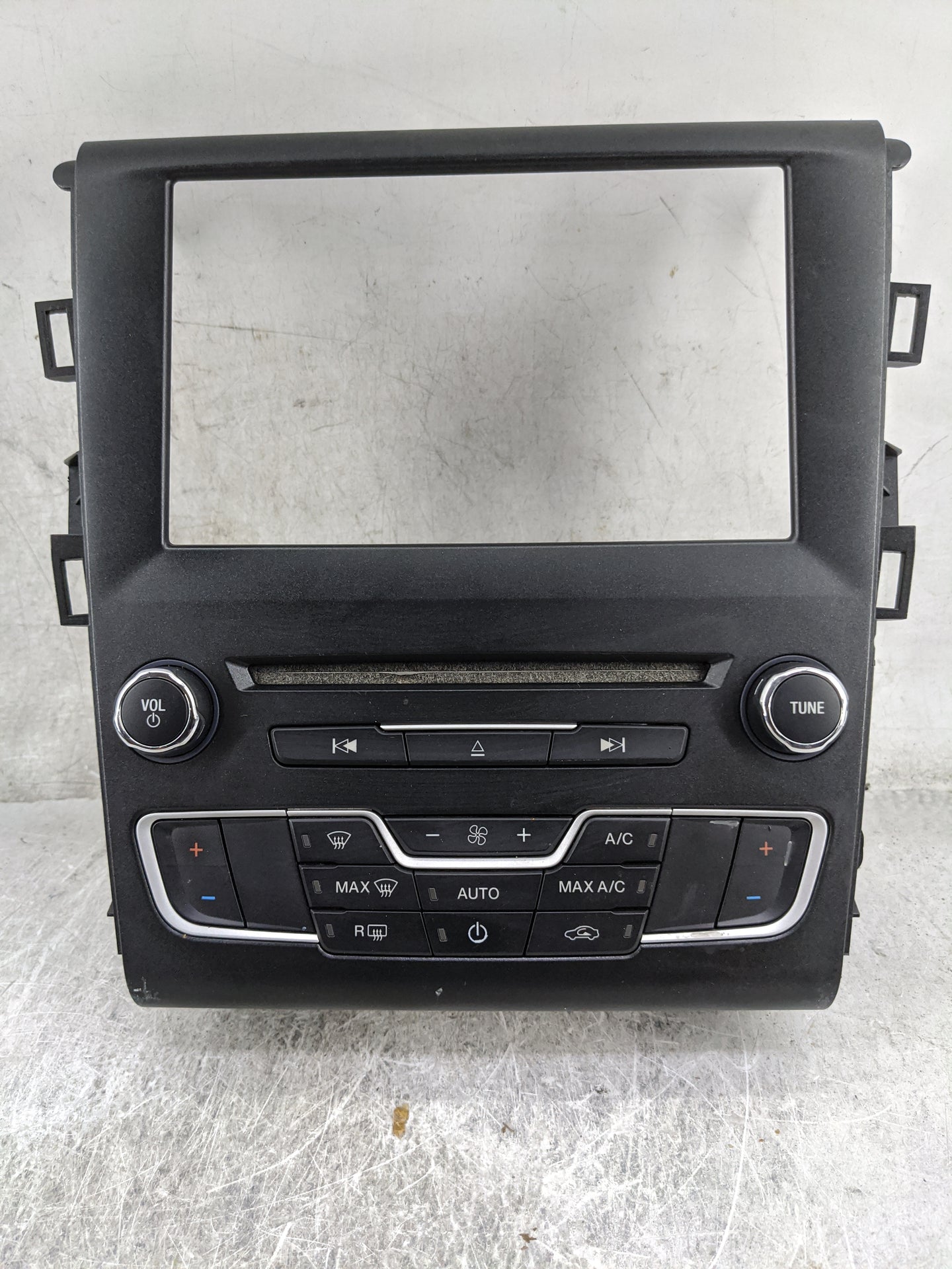 2017-2020 Ford Fusion Radio Control Panel 5031171 - Oemusedautoparts1.com
