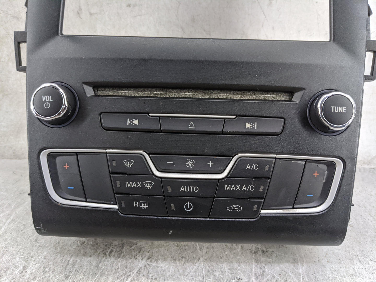 2017-2020 Ford Fusion Radio Control Panel 5031171 - Oemusedautoparts1.com