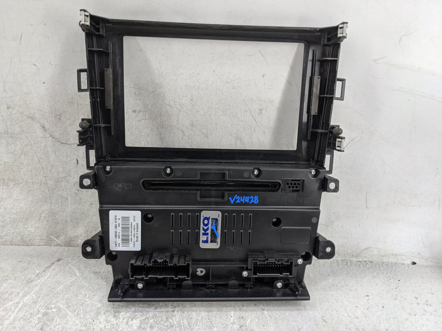 2017-2020 Ford Fusion Radio Control Panel 5031171 - Oemusedautoparts1.com