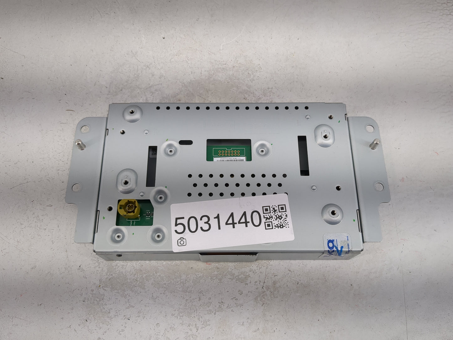 2017-2020 Ford Fusion Information Display Screen 5031440 - Oemusedautoparts1.com