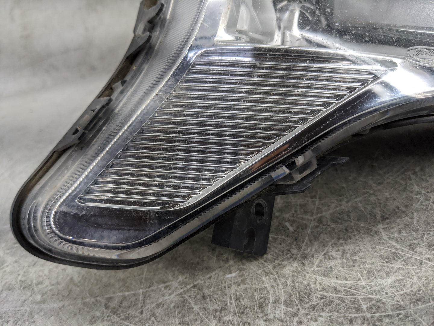 2017 Ford Fusion Driver Left Oem Fog Light Lamp - Oemusedautoparts1.com