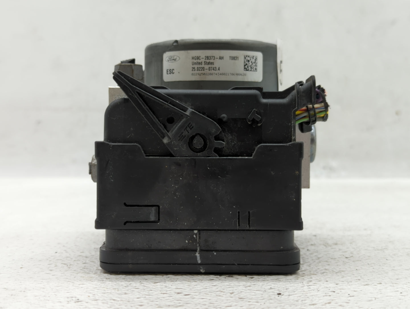 2017-2018 Ford Fusion ABS Pump Control Module Replacement P/N:HG9C-2B373-AH Fits Fits 2017 2018 OEM Used Auto Parts - Oemuse